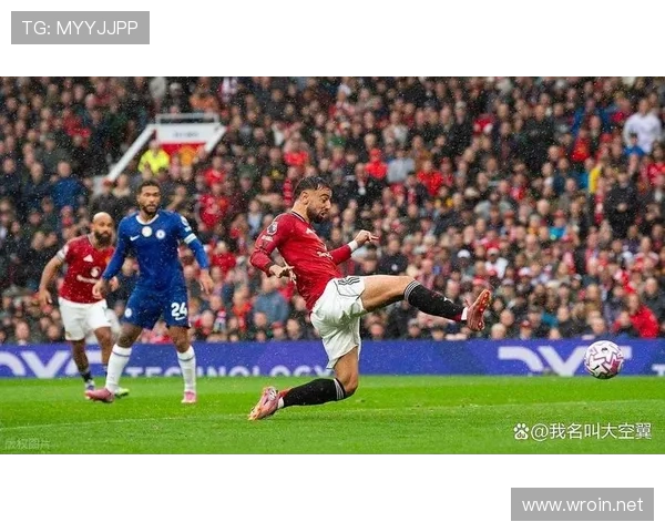 曼联进攻组织混乱问题：近期比赛表现受制约，对争冠形势产生影响