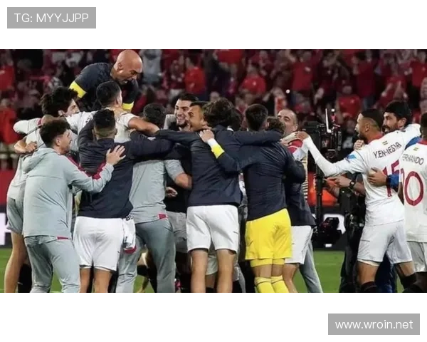 国米欧战表现波动,意甲霸主身份面临阶段性考验,球队稳定性受限 国米欧战表现波动,意甲霸主身份面临阶段性考验,球队稳定性受限