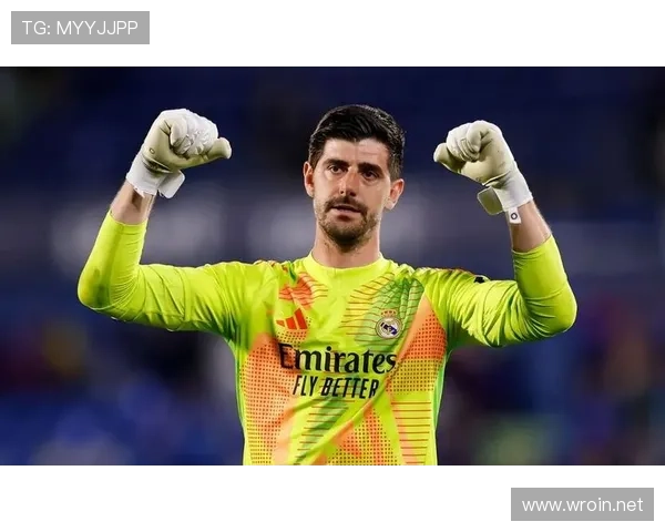 库尔图瓦:禁区统治与高球处理构筑的防守堡垒解析