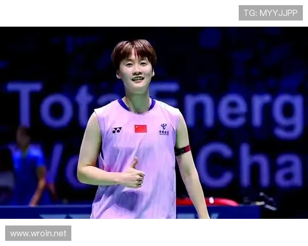 陈雨菲赛场冷静，生活照太炫：随手一条围巾就把我一年的工资买走，我信了